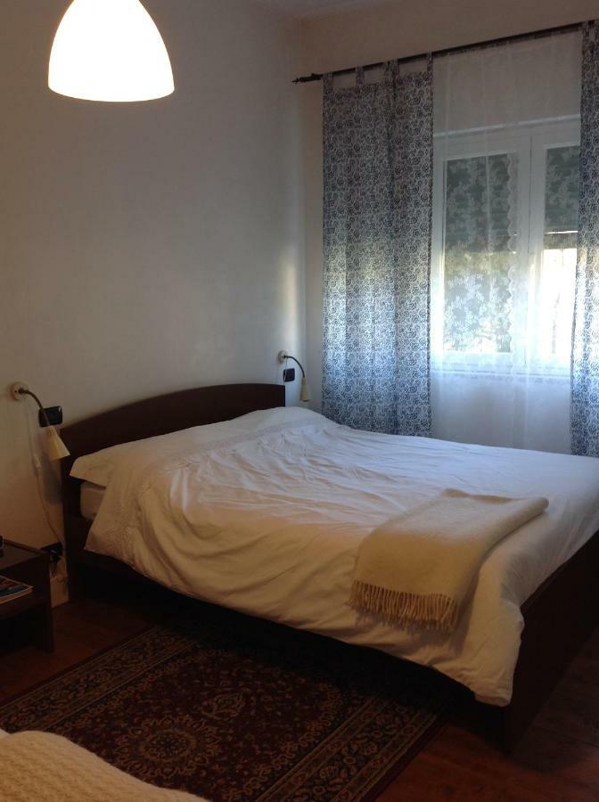 Il Nido Della Rondine Bed and Breakfast Leivi Exteriör bild