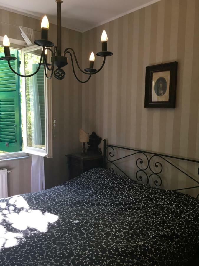 Il Nido Della Rondine Bed and Breakfast Leivi Exteriör bild